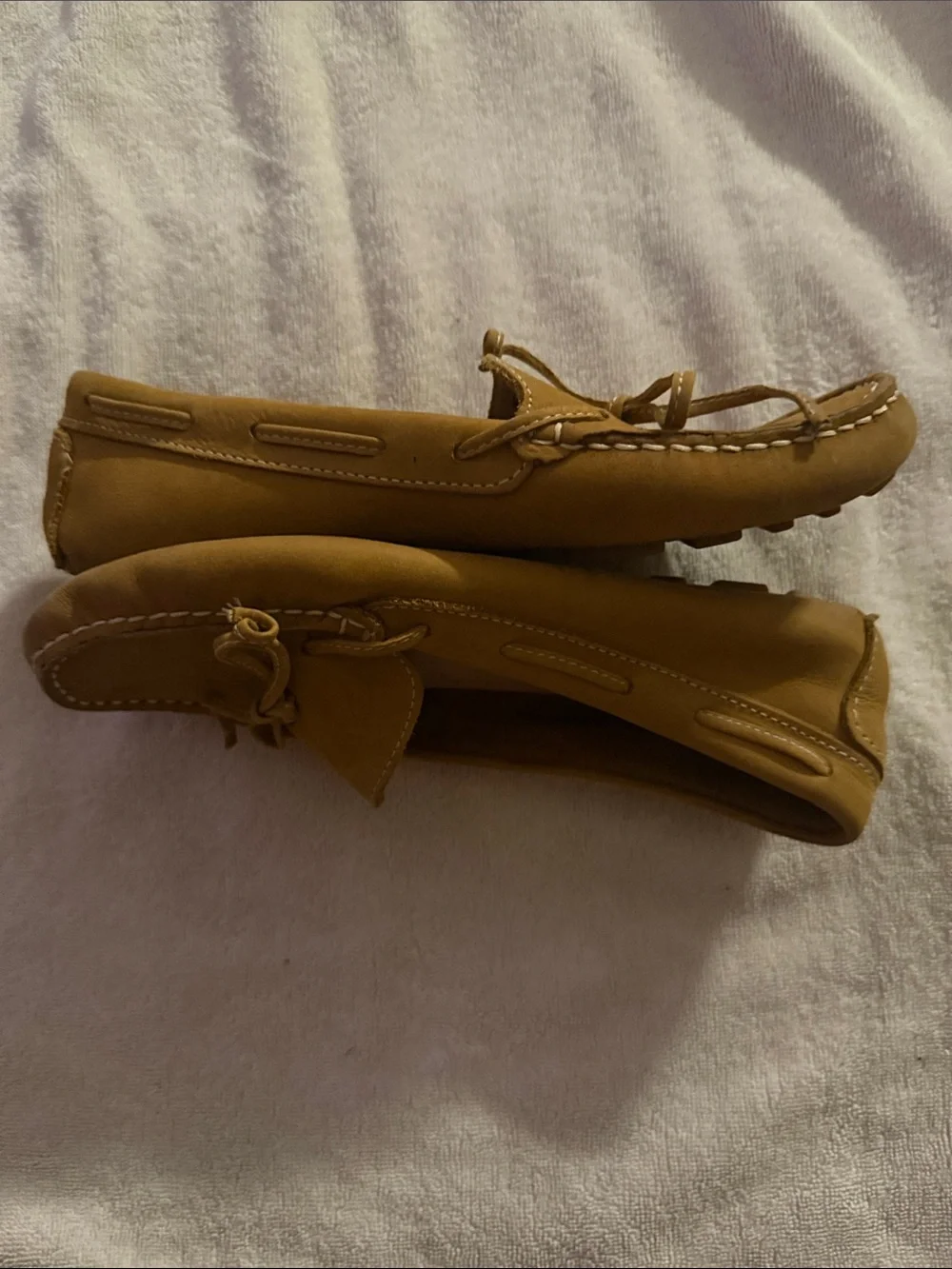 Women’s Earth Origins Monarch leather moccasins slip on size 7